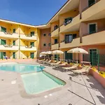 Spacious Near & Pool Santa Teresa Gallura