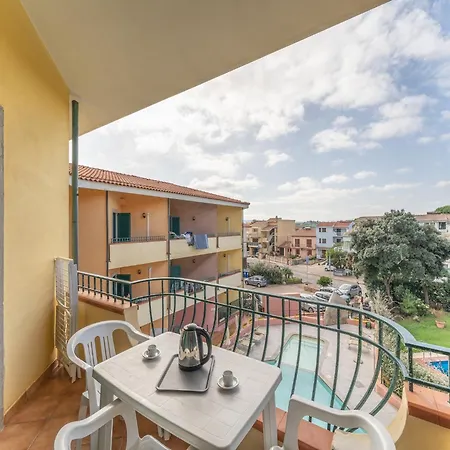 Spacious Near & Pool