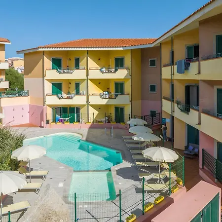 Διαμέρισμα Spacious Near & Pool *
